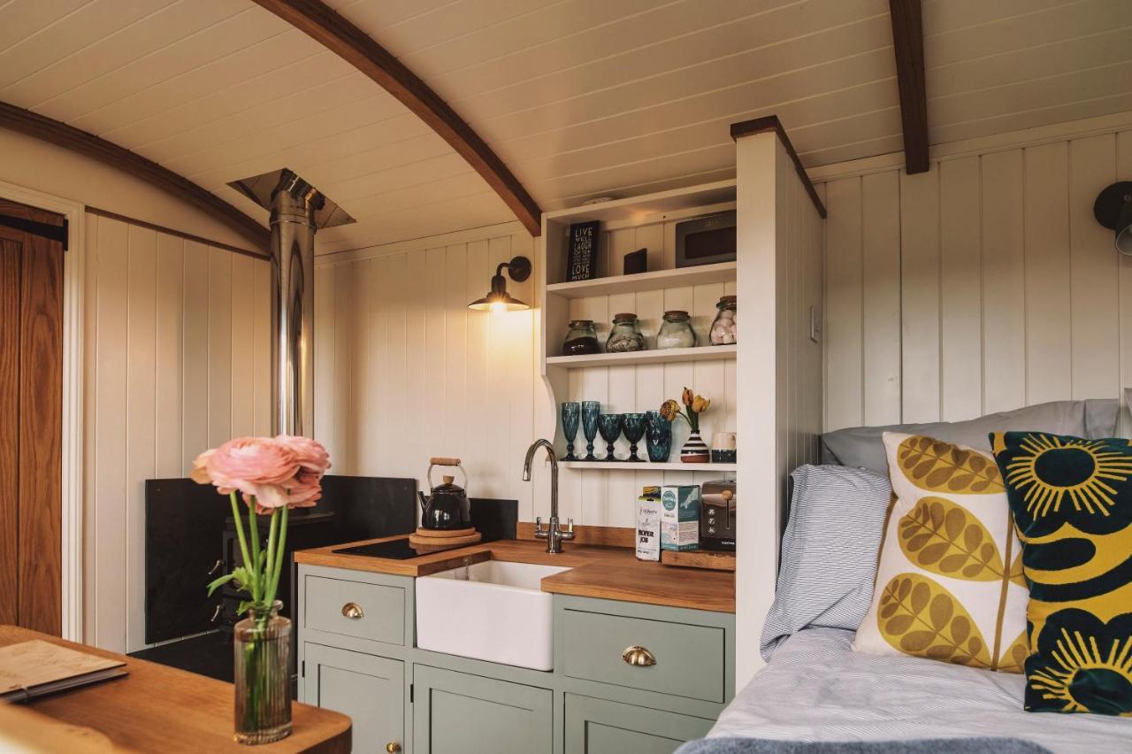 Luxury Shepherd'S Hut On Flower Farm With Outdoor Bath In Mid Cornwall Τρούρο Εξωτερικό φωτογραφία